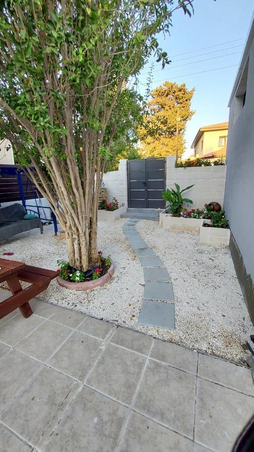 Alekas Pool And Garden Home Paphos Eksteriør bilde